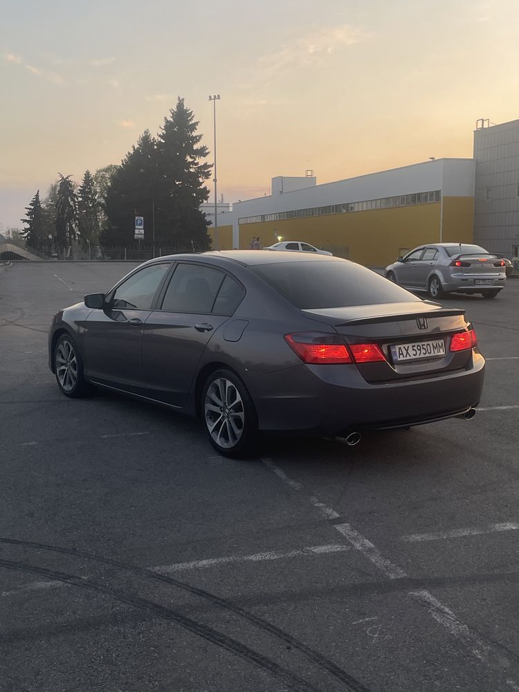 Продам Honda Accord