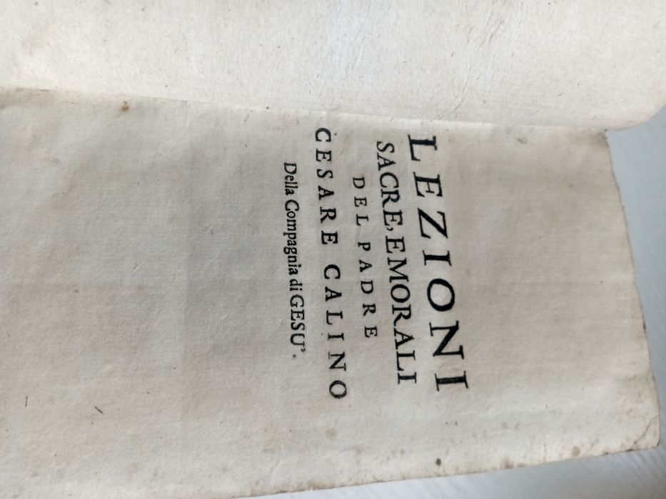 Книга 1720 года. Священно-нравственные уроки церкви. Редкость.
Издана