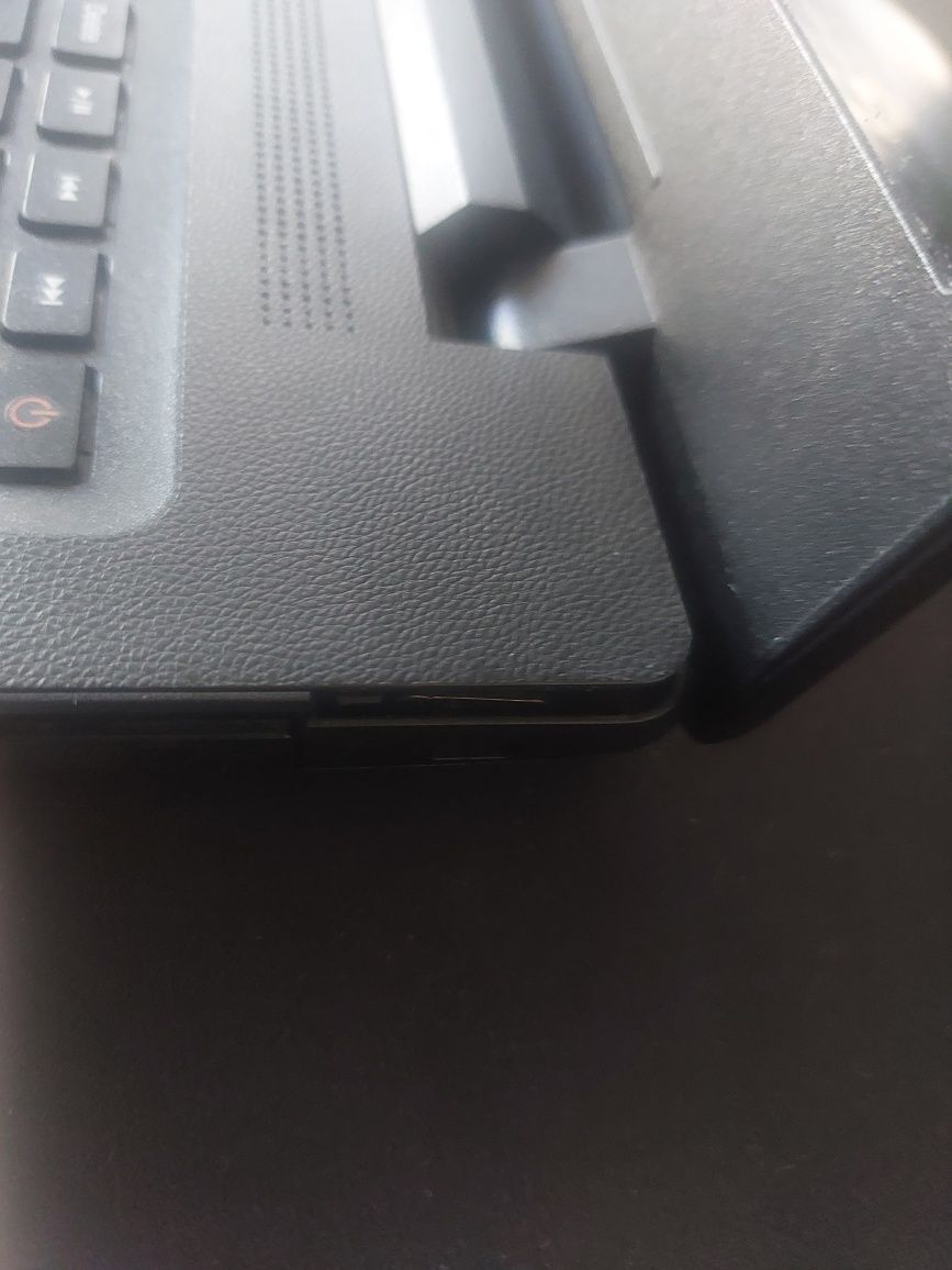 Laptop Lenovo Ideapad 110 Celeron, dysk HDD