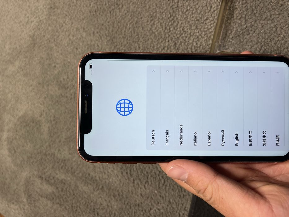 Iphone Xr laranja com 4 capas de oferta
