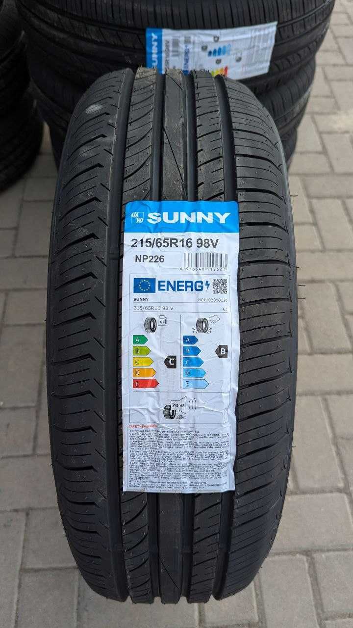 Шини 215/65 R16 98V Sunny NP226