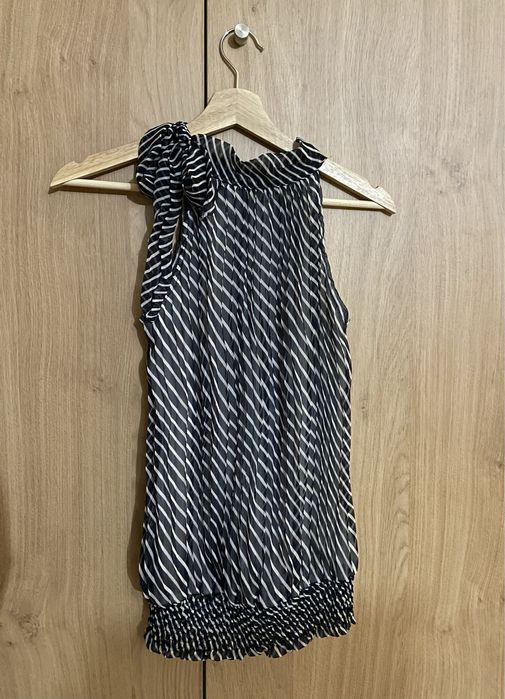 Blusa preta/branca