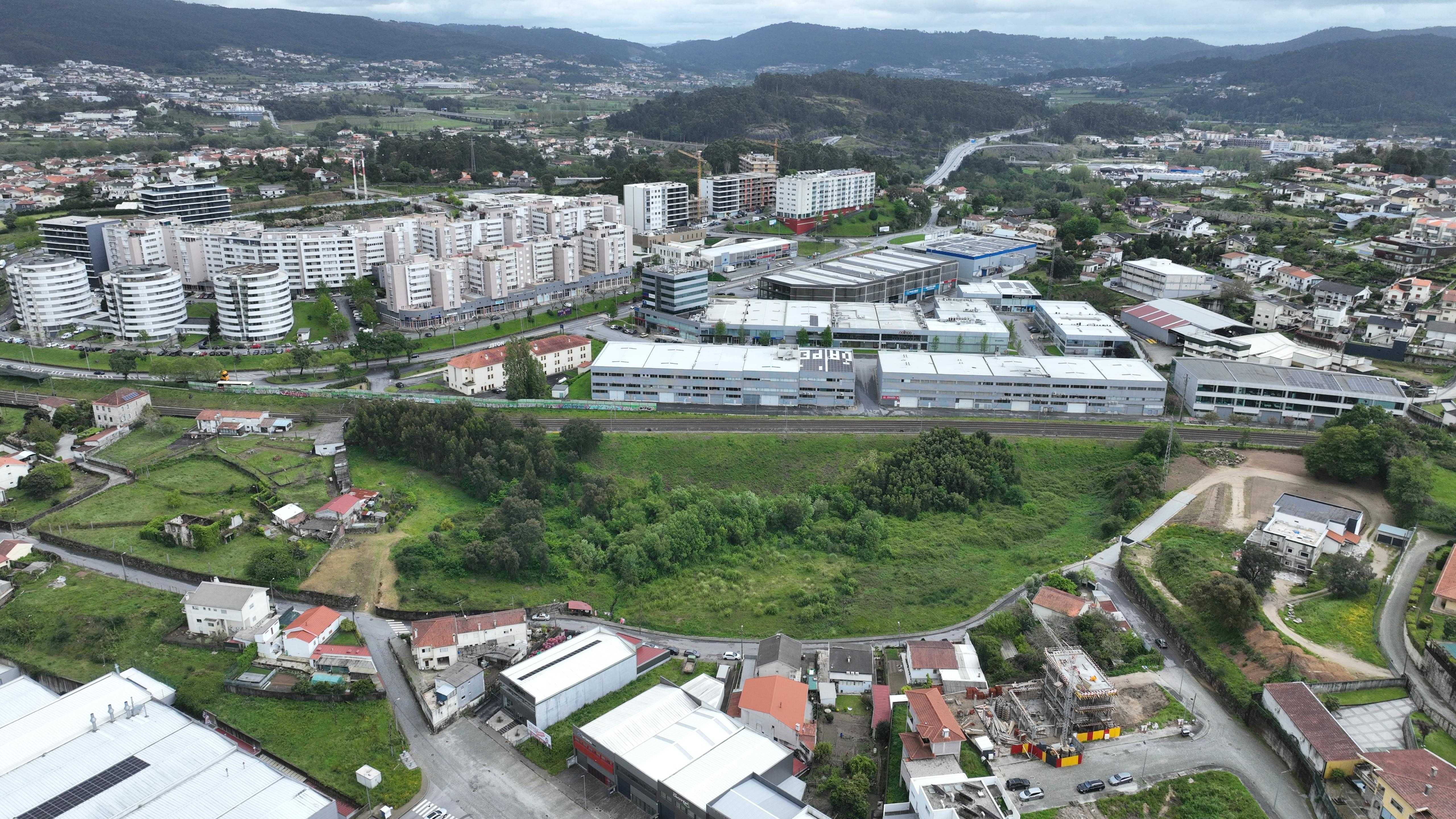 Terreno para construção em Ferreiros-Braga.