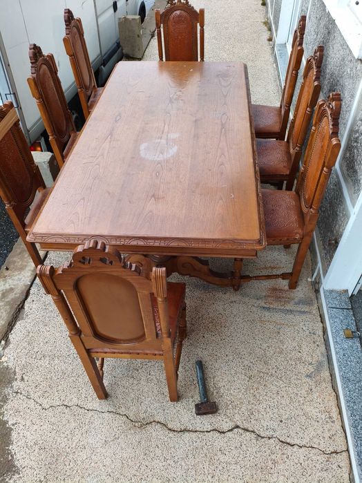 Mesa mais 8 cadeiras