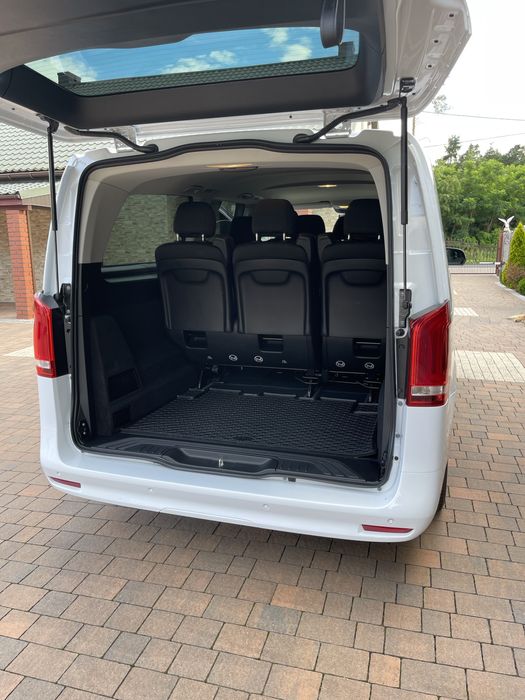 Wynajem, wypożyczenie Mercedes Vito,  9-osobowy, Extra Long