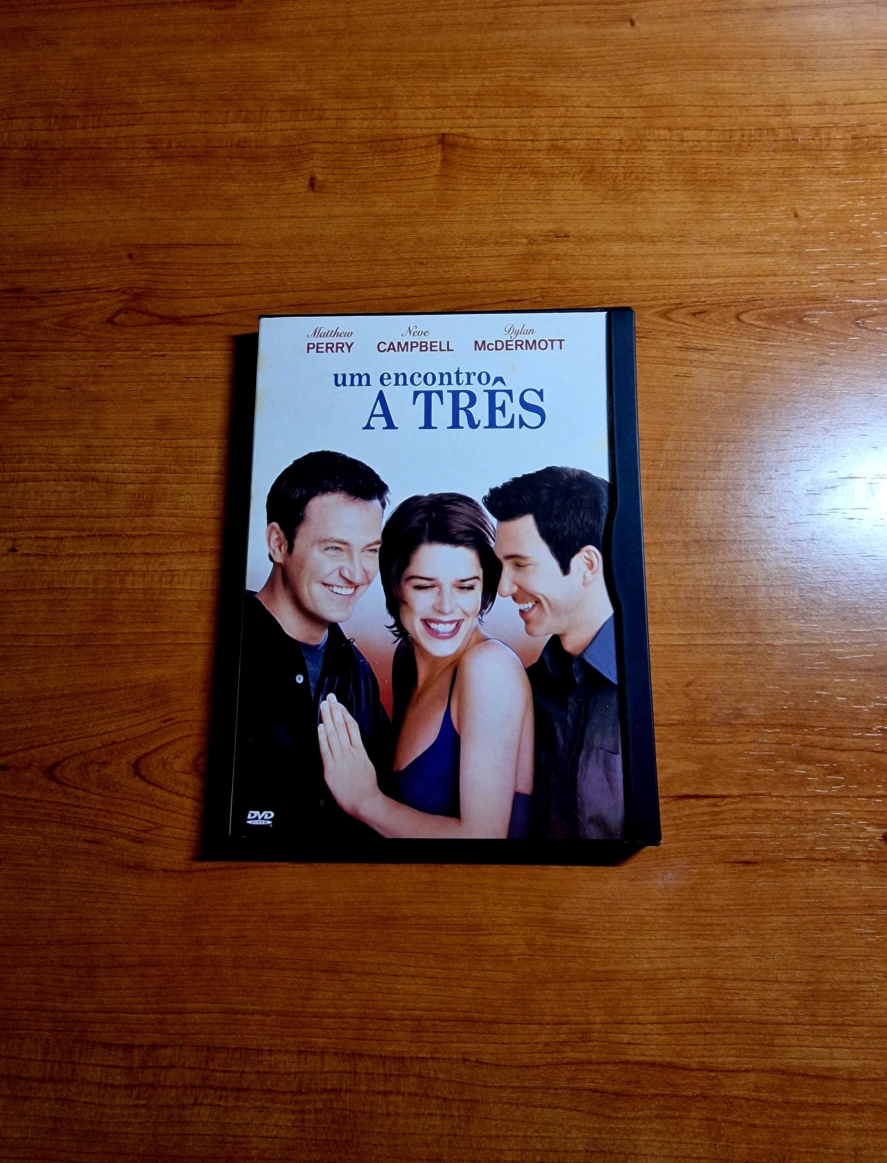 UM ENCONTRO A TRÊS (Neve Campbell/Matthew Perry/Dylan McDermott )