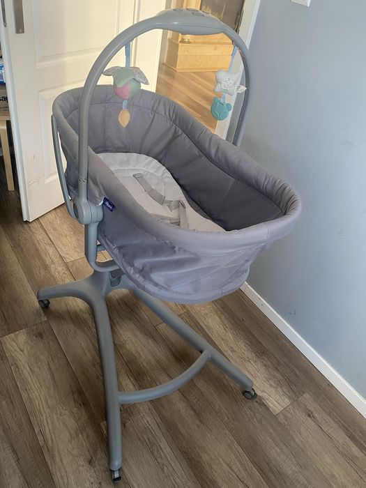 Łóżeczko Chicco Baby Hug 4w1 – wielofunkcyjne, mobilne.