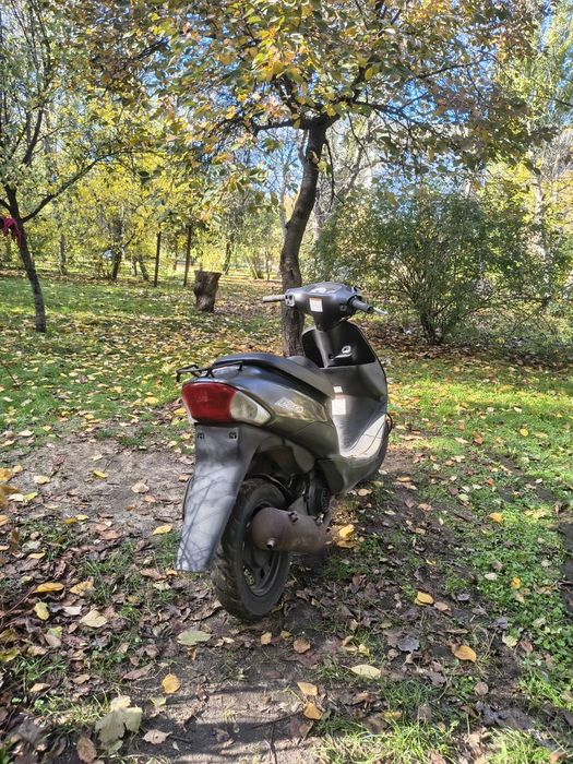 Скутер suzuki lets 2 new