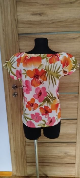 Bluzeczka damska letnia rozm 38 (M)