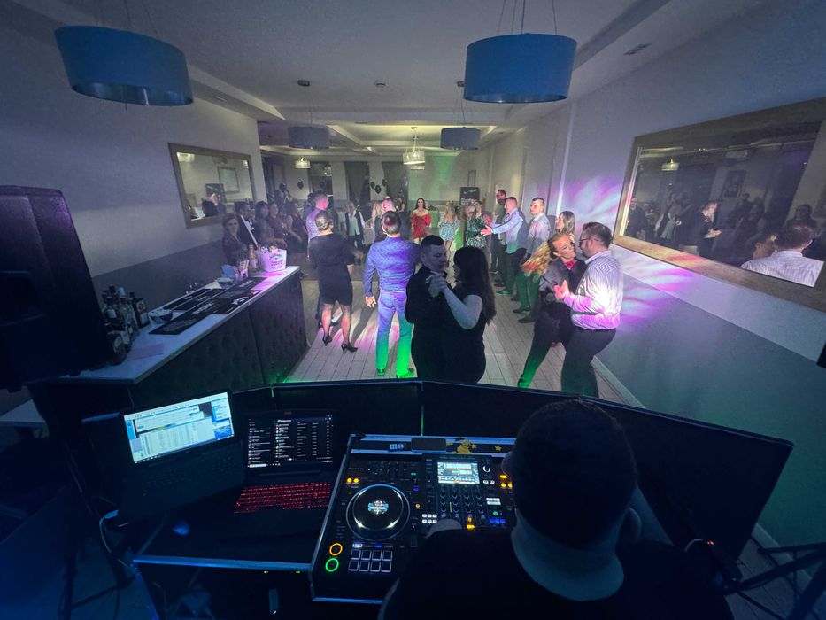DJ na wesele 18 40 imprezy okolicznościowe eventy