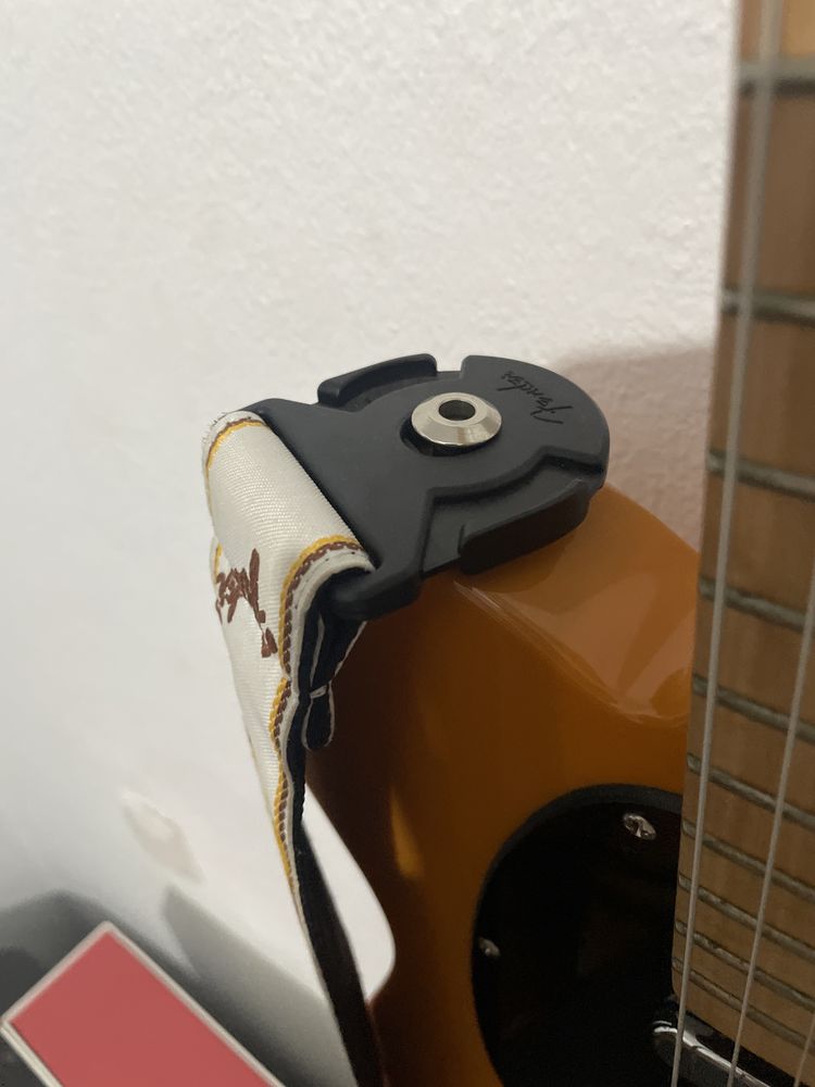 Fender Squier Telecaster por guitarra floyd rose
