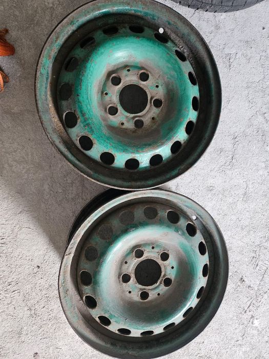 Диски металічні 5×112 15R Vito/Sprinter.