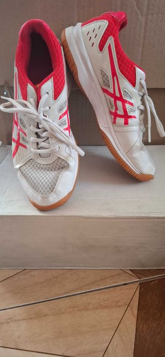 Жіночі  кросівки для спорту