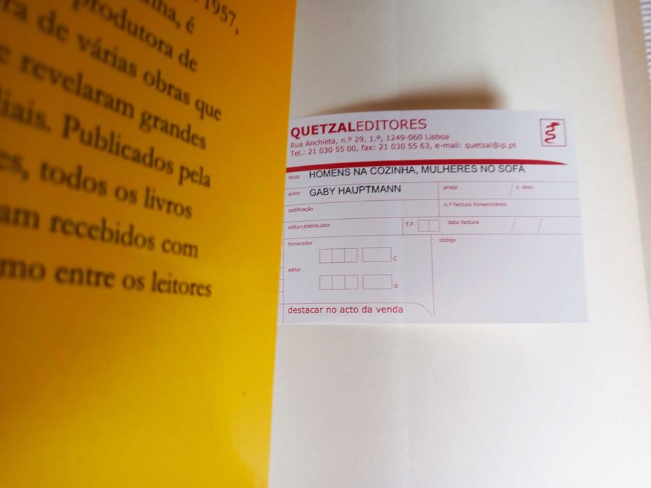 Livro "Homens na cozinha, mulheres no sofá"