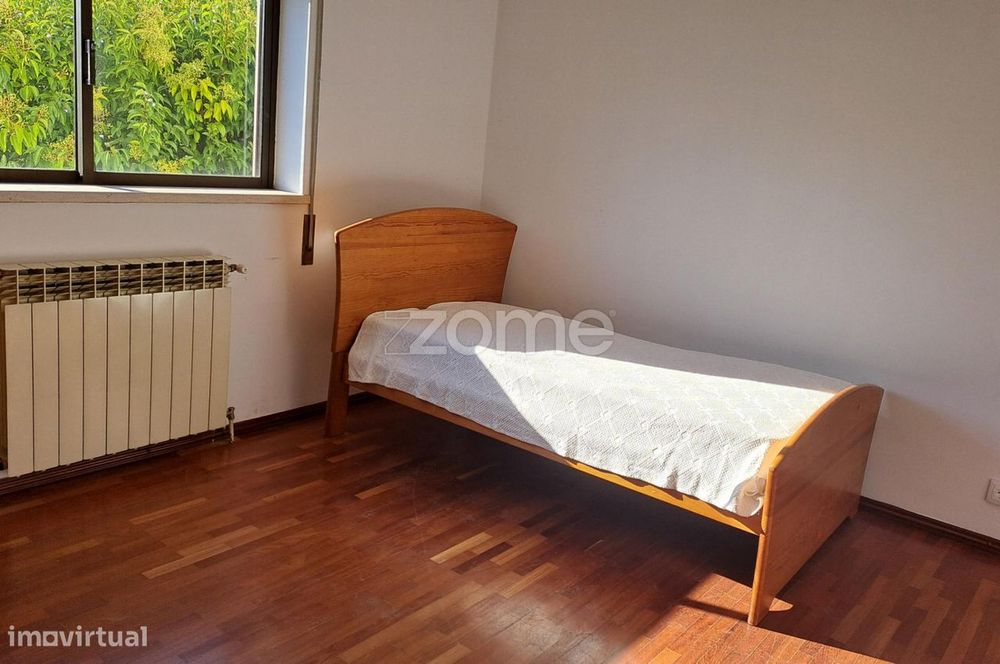 Quarto Single para arrendamento a estudante ou trabalhador