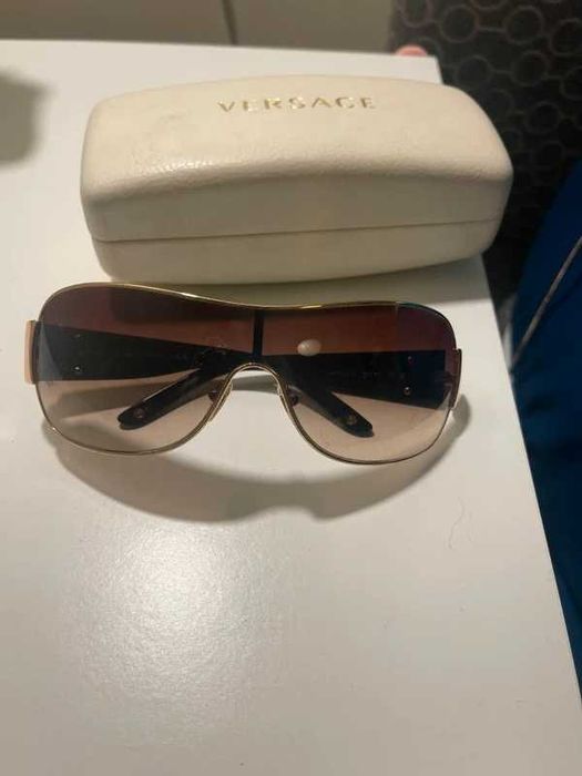 Sunglasses - Versace gold black