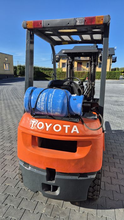 Wózek widłowy TOYOTA 7FGF15, triplex, przesuw, GAZ, terenowy