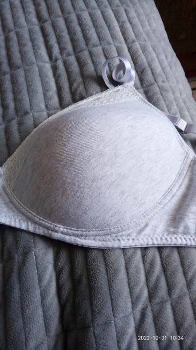 Бюстгальтер красивый серый