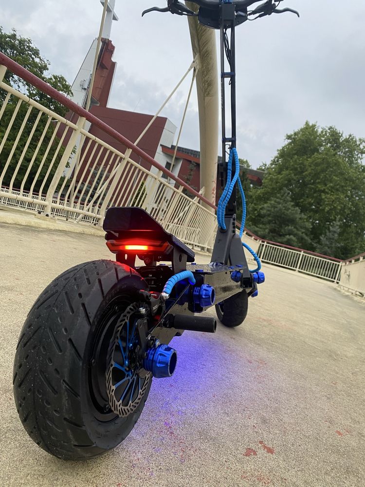 Kukirin G4 custom mocno doinwestowany