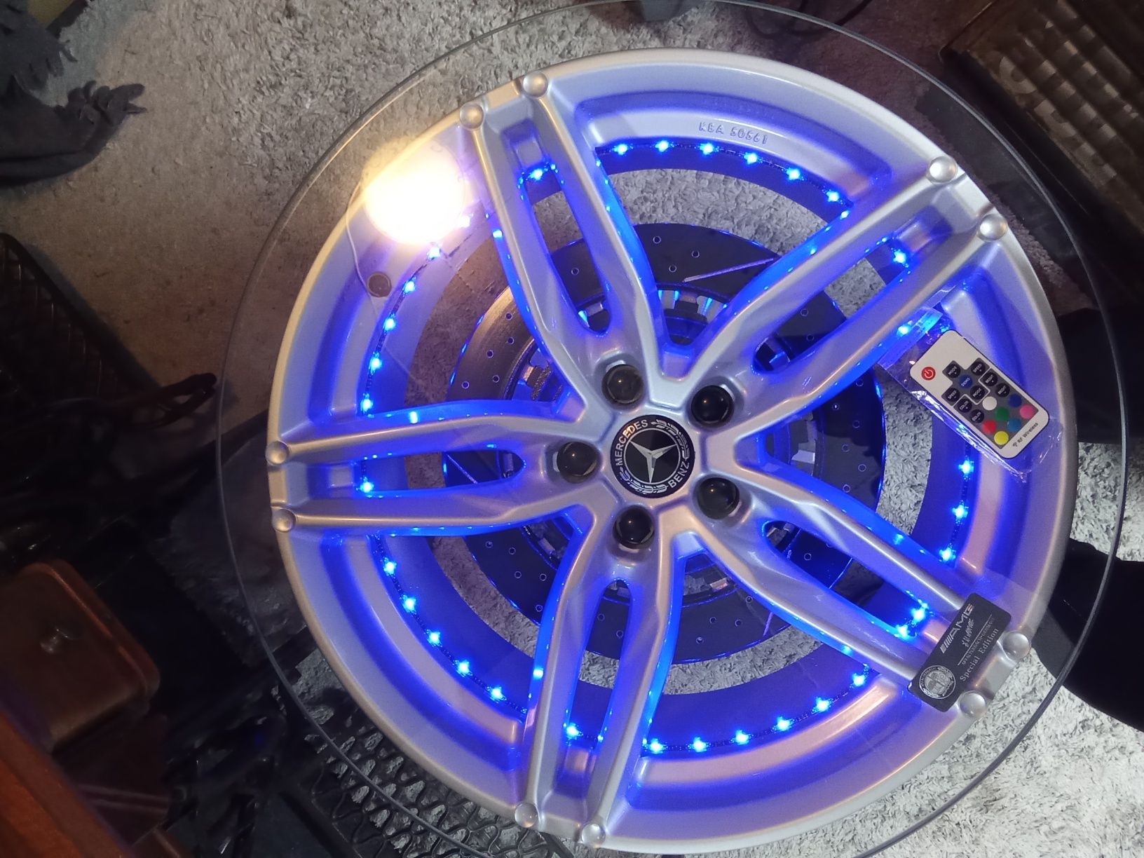 Stoliki z felgi mustang AMG audi