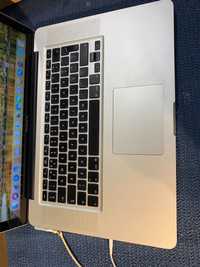 MacBook Pro 15,4 Palmrest com teclado e touchpad de 2010 pt
