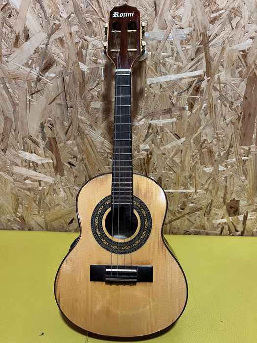 Cavaco Rozini pronto pra tocar, pra pessoas exigentes.