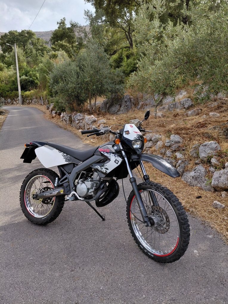 Derbi senda 50 r 2011