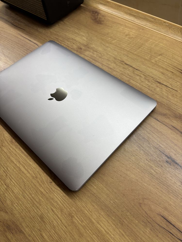 MacBook Pro 13” 2019 — стиль та швидкість за доступною ціною