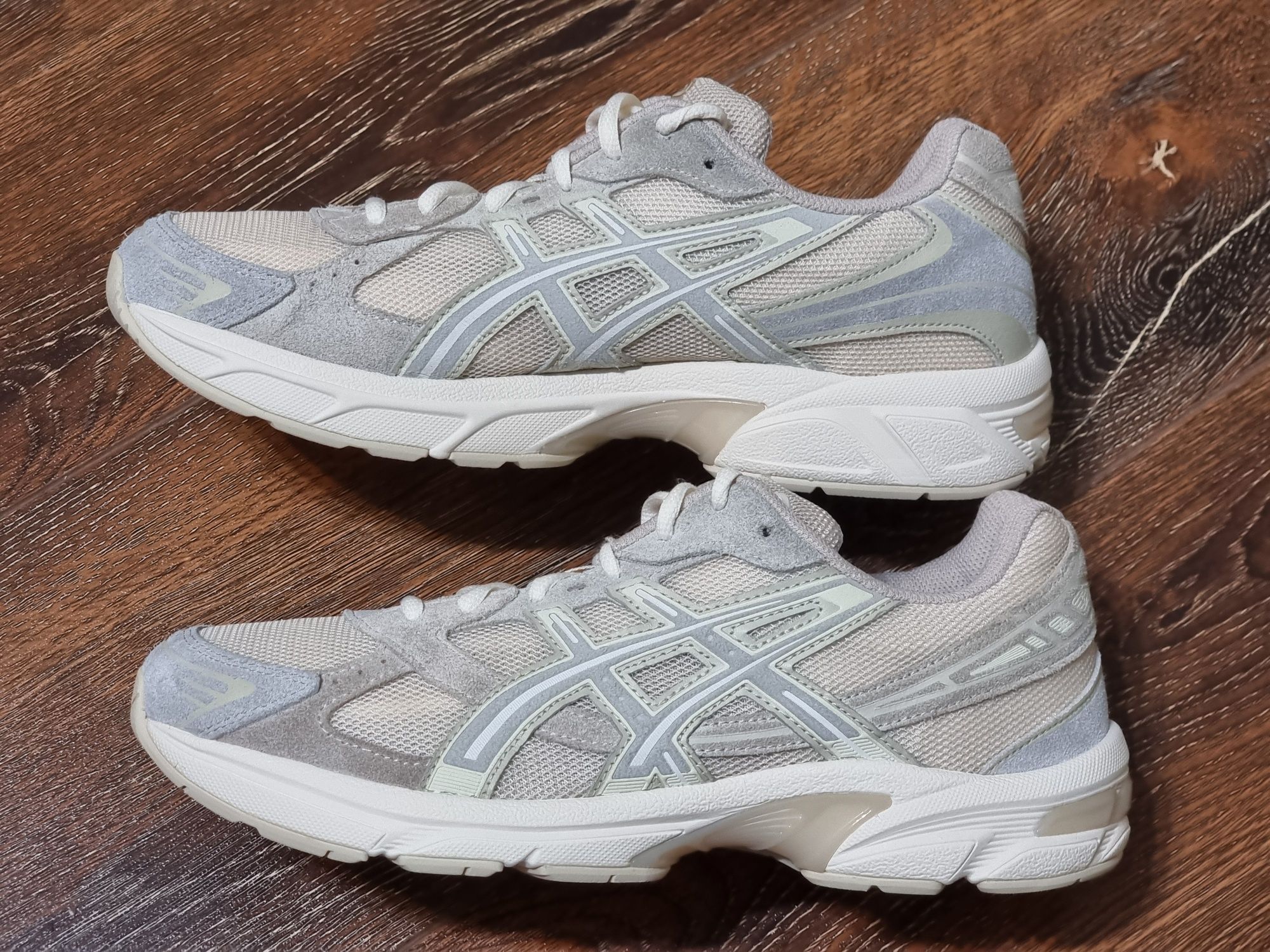 Оригінал 100% кросівки asics gel 1130 eur 43.5