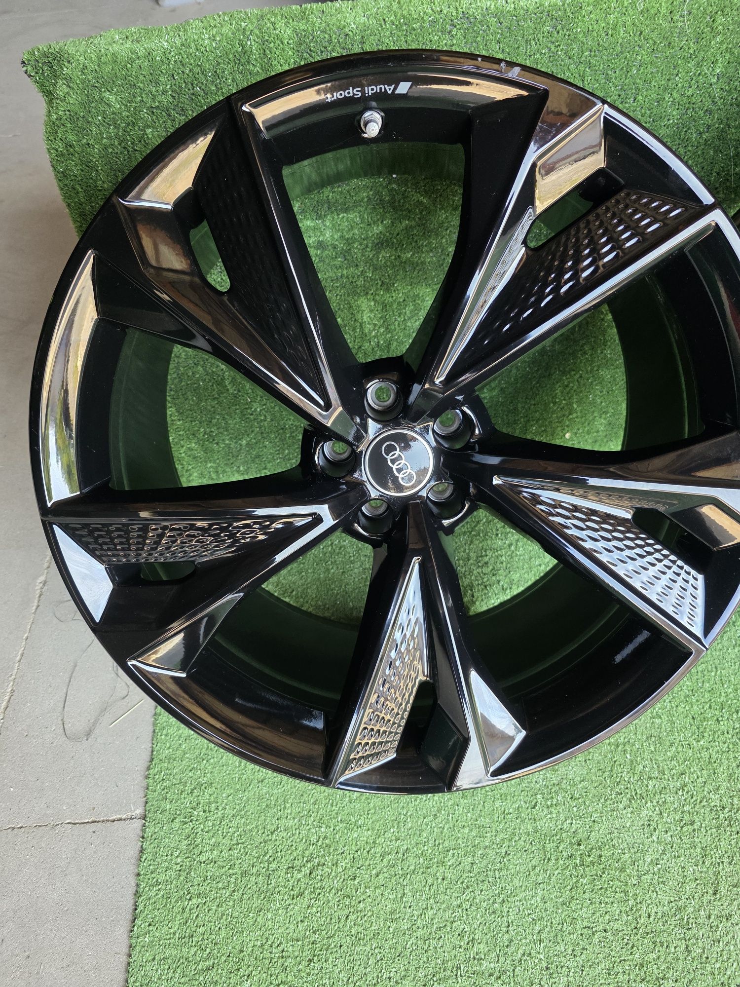 Sprzedam Alufelgi Orginalne Audi 5x112 22 RS6 Q7 SQ7 Q8 SQ8AUDI SPORT