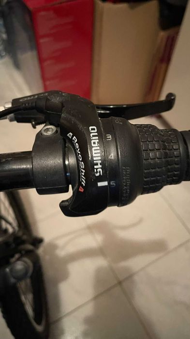 Bicicleta criança roda 20 - forquilha dupla suspensão e 5 velocidades