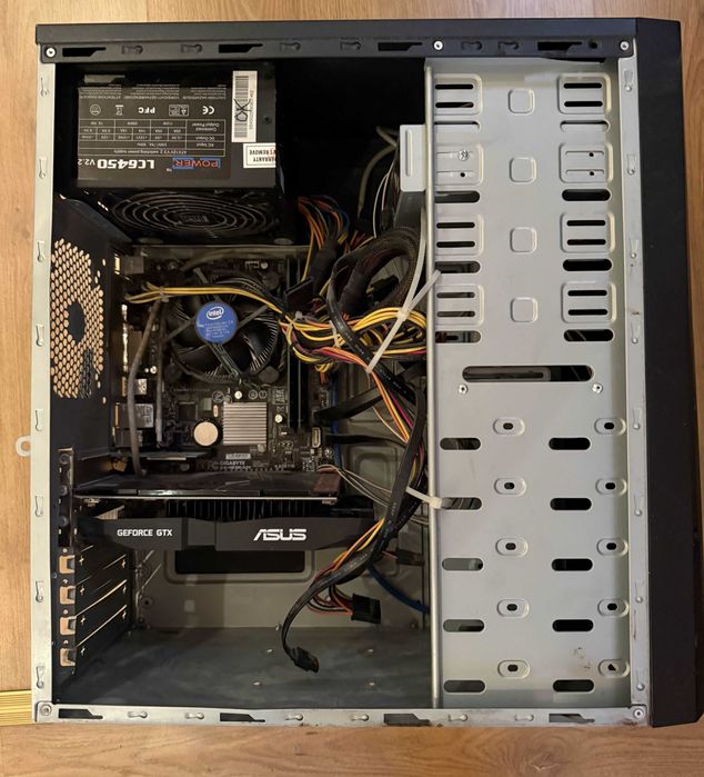Komputer stacjonarny i5-4460 GTX 1050 Ti 16GB RAM