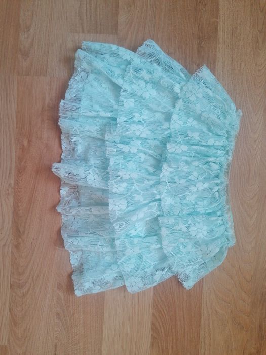 Paka dla dziewczynki w rozmiarze 128