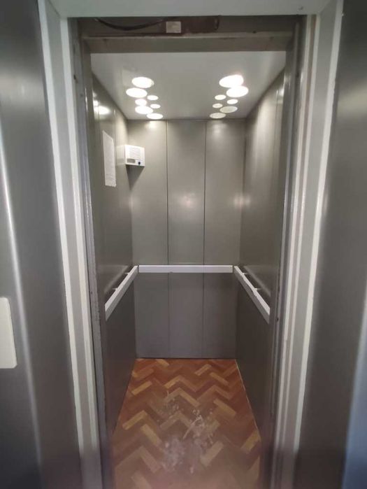 Продаж 4-к квартири. Раїси Окіпної, 8. 3 пов. Русанівка. Лівобережна