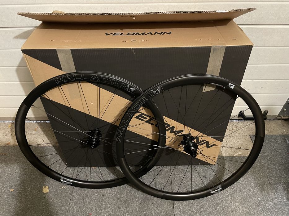 KARBONOWE KOŁA Bianchi Velomann Palladium