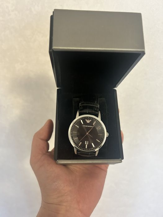 Годинник Армані в подарунковій коробці