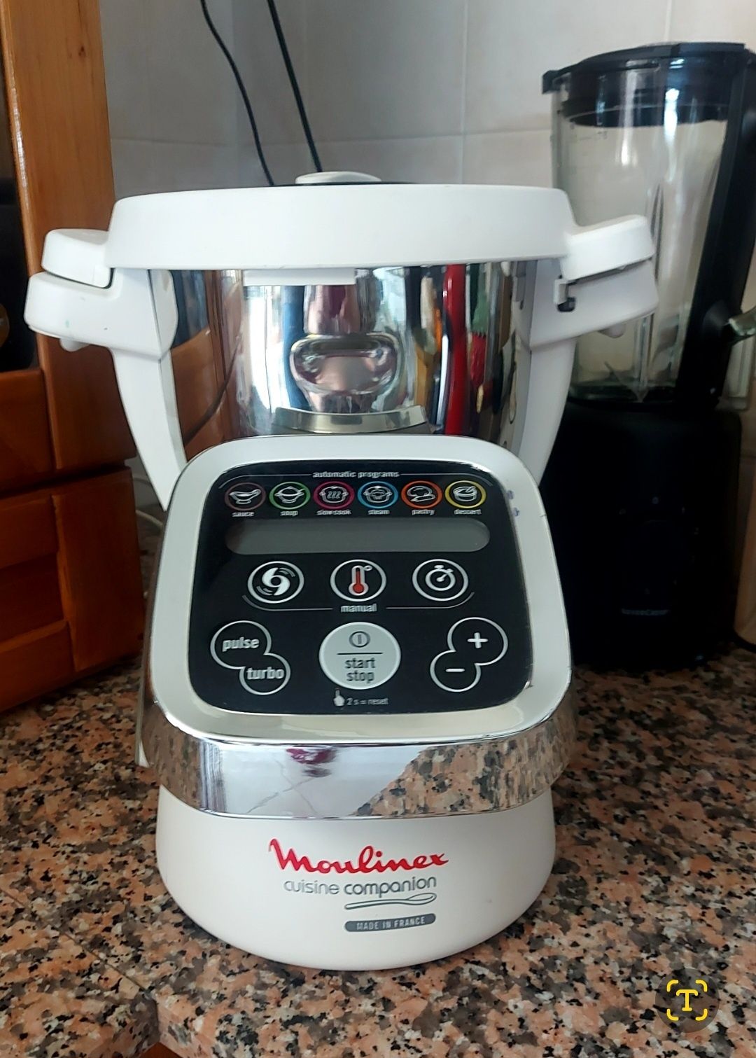 Moulinex nova com todos utensílios