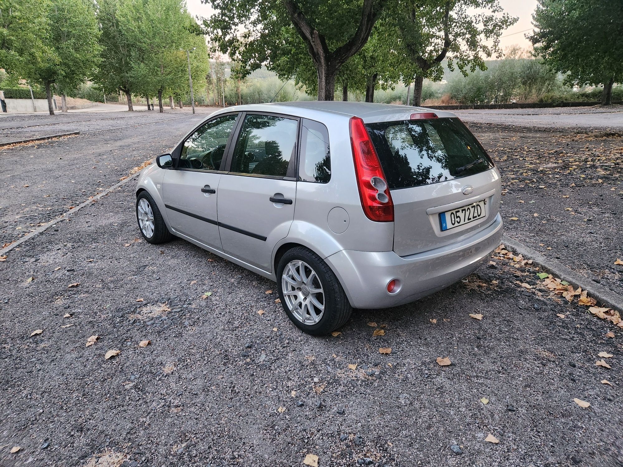 Ford Fiesta 1.4 diesel 18 meses de garantia