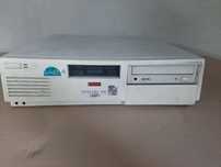 Stary retro komputer Digital PC 3000