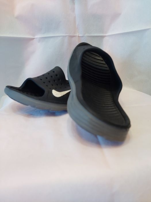 Klapki na basen rozmiar 35