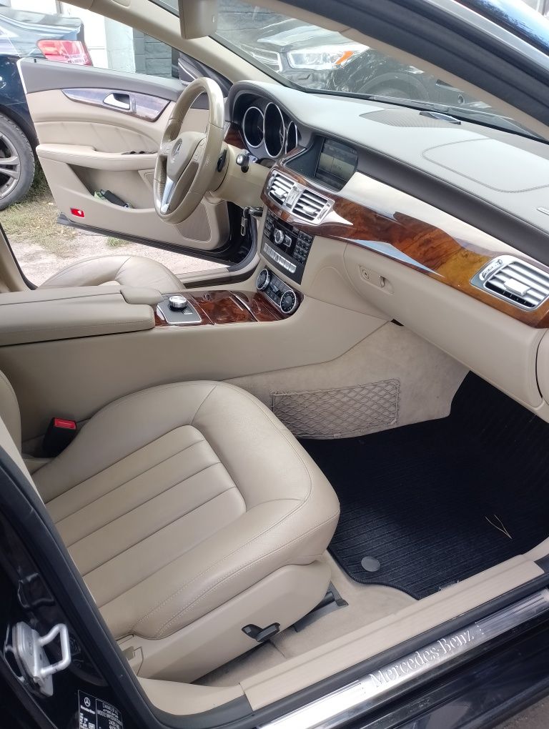 Sprzedam Zamienię na tańszy lub kampera Mercedes CLS W218 shotbrake l