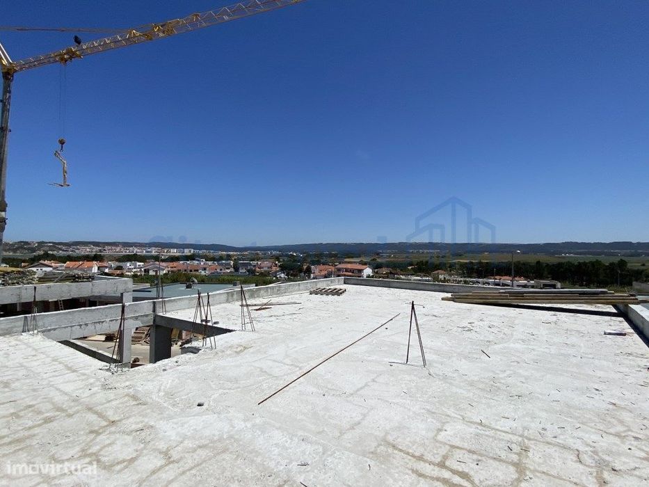 Moradia V3 com piscina e terraço a 5 minutos das praias