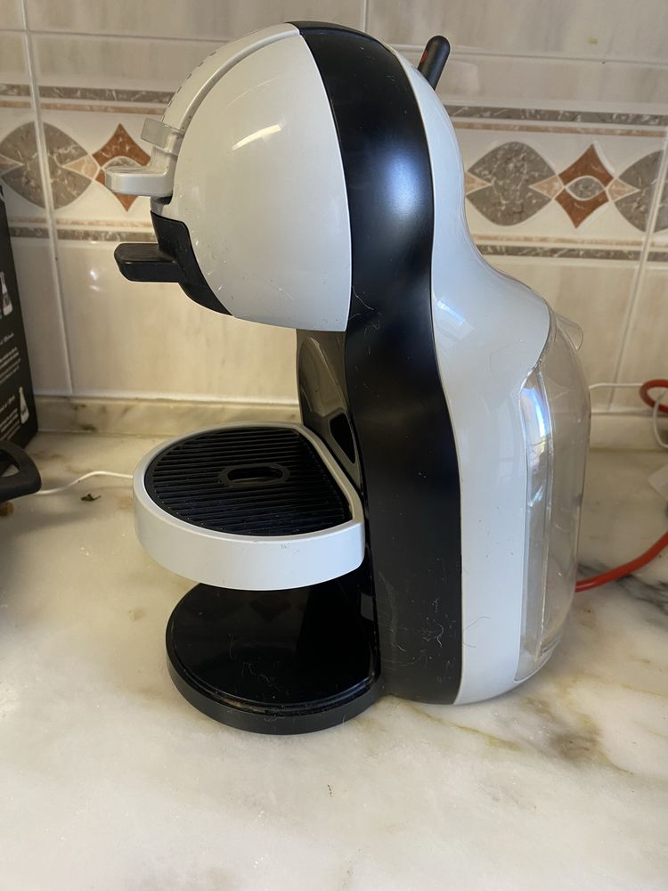 Maquina cafe Dolce Gusto