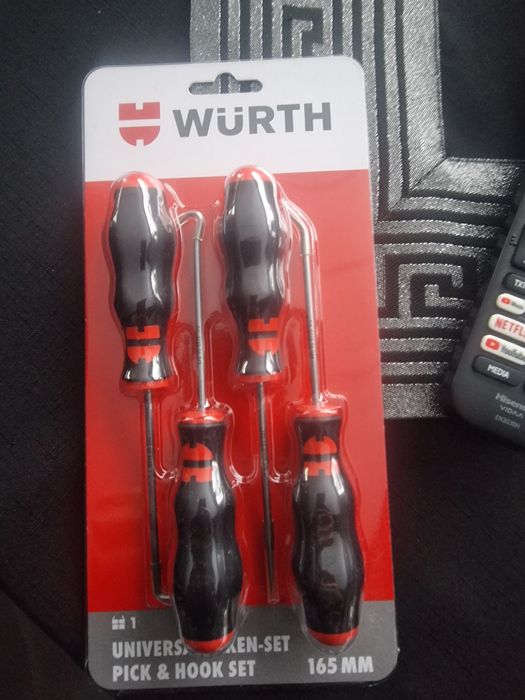 Zestaw uniwersalnych haczyków Wurth