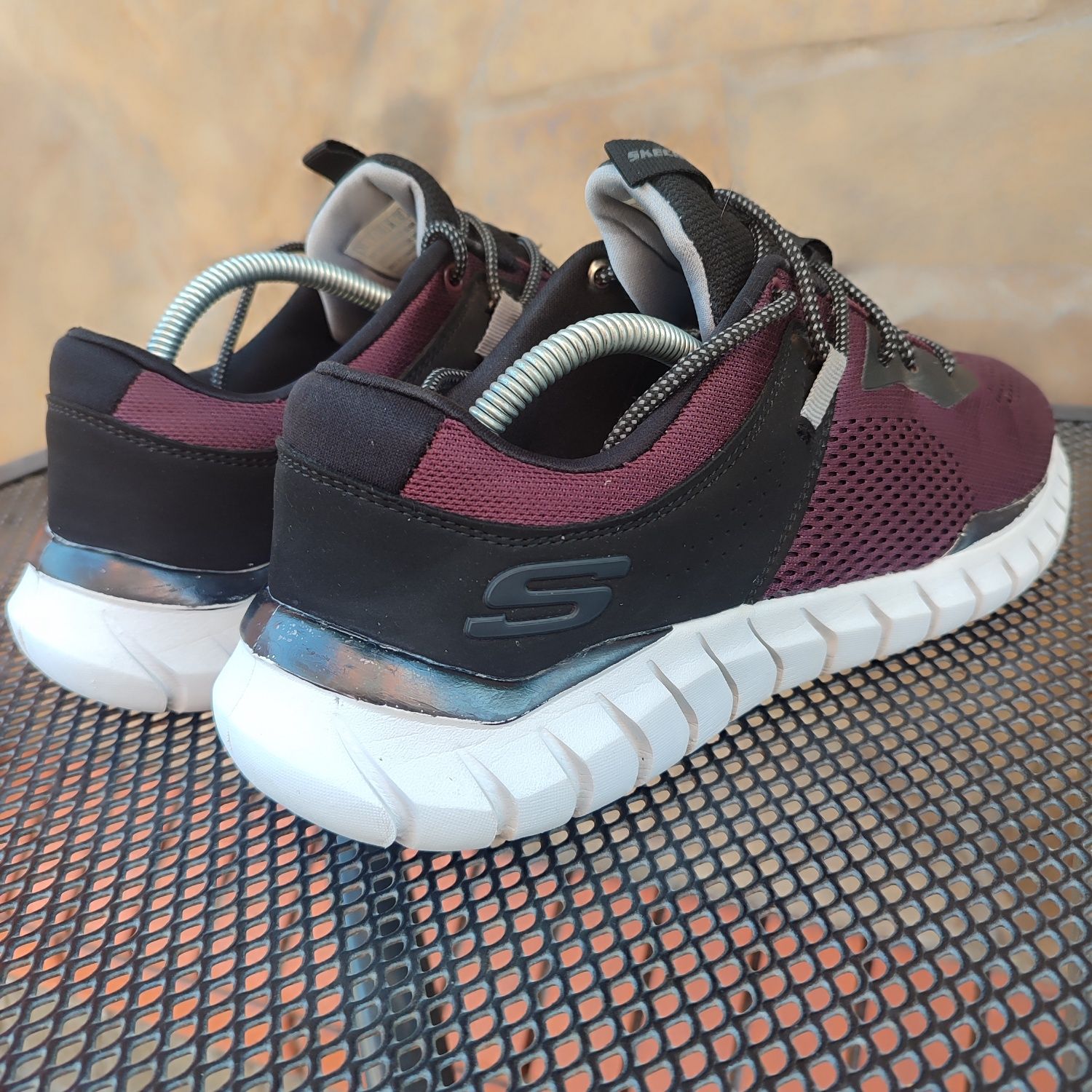 Кроссовки Skechers 43 размер (оригинал)