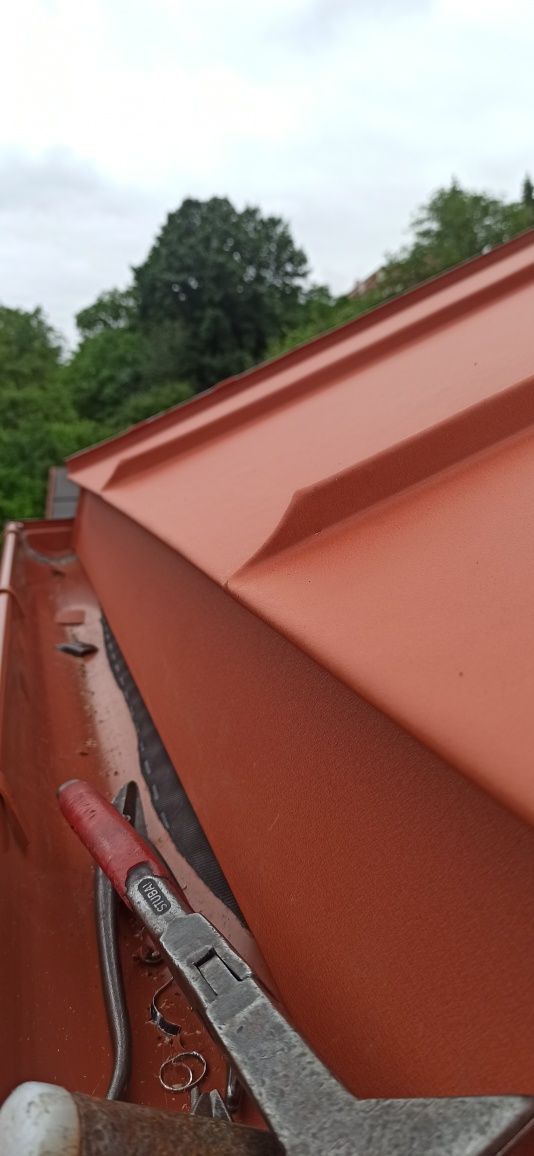 Usługi blacharsko dekarskie rąbek felc pogotowie dachowe dekarz dachy
