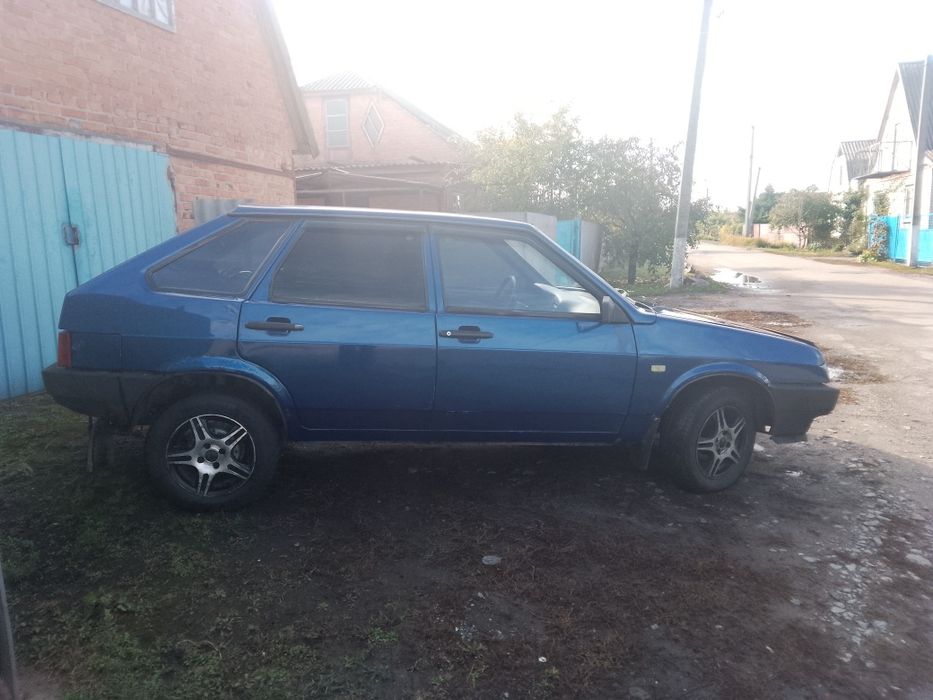 В продажі Ваз 2109. 2002 р.