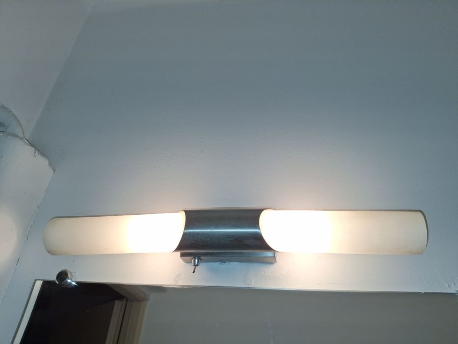 Lampa nad lustro kinkiet
