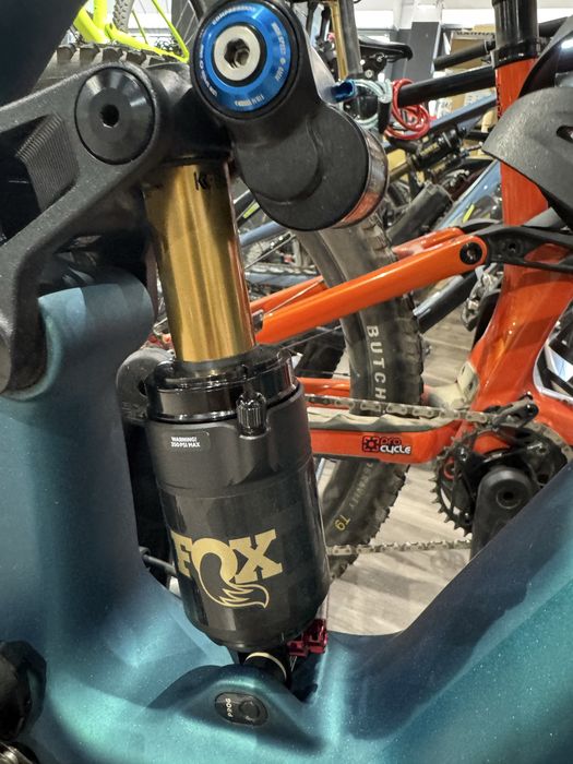Fox Float X2 205x65mm 2026 Novo