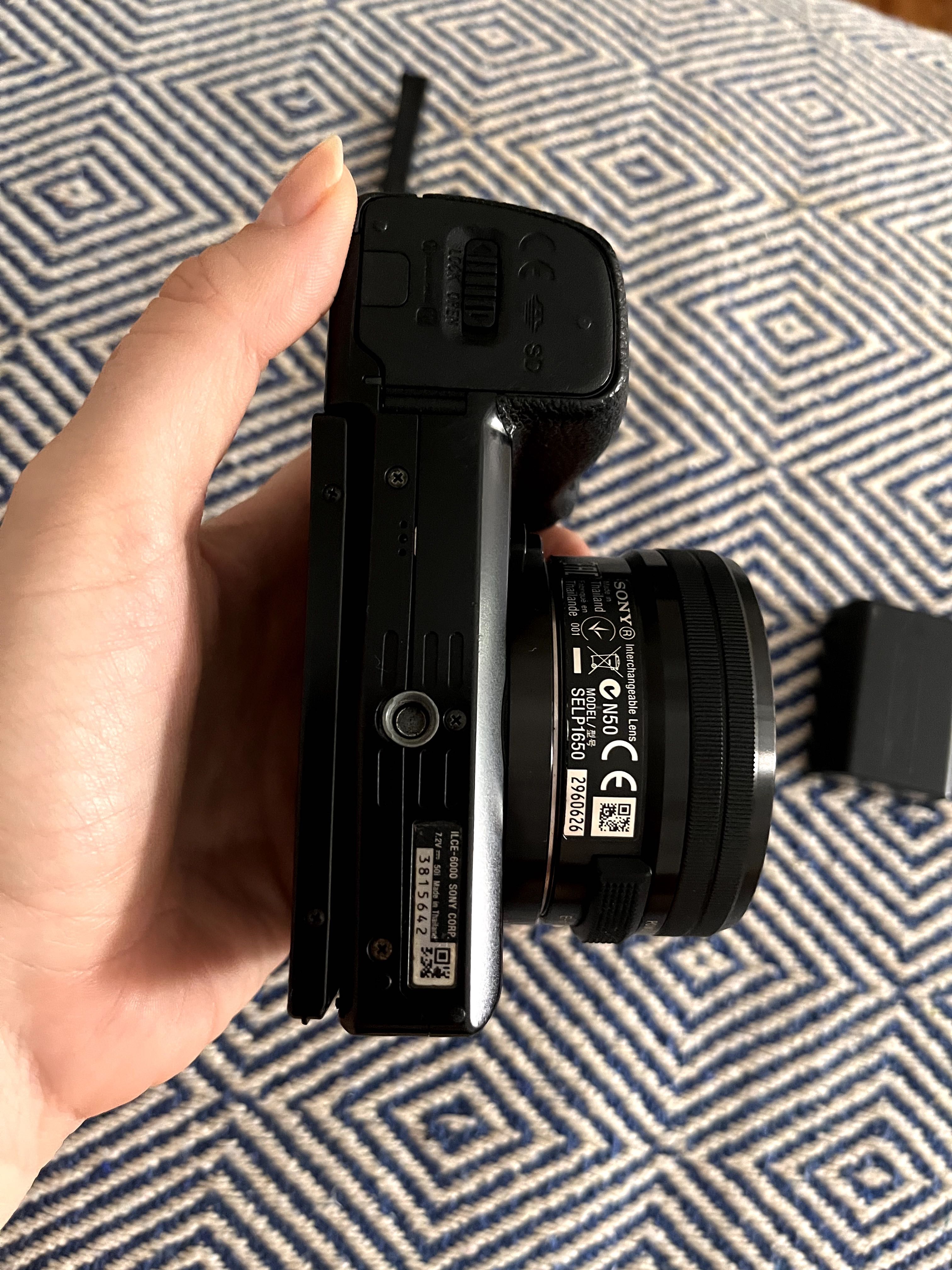 Camera Sony 6000